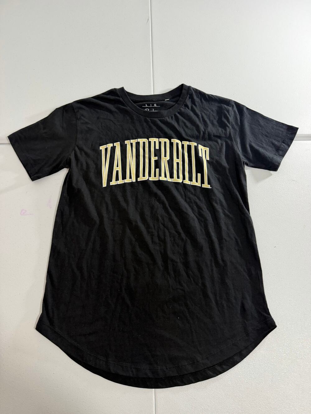 Vanderbilt Commodores T-Shirt Mens Large Black Gold Elongated Curved Hem Tee
